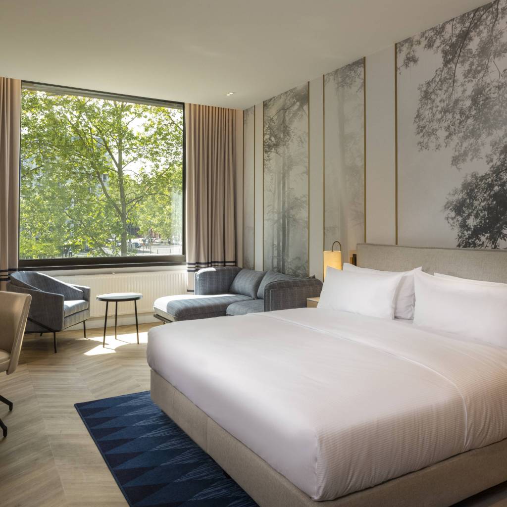 DoubleTree by Hilton Hotel Berlin Kudamm 4 KING Deluxe Zimmer DoubleTree by Hilton Berlin Kudamm